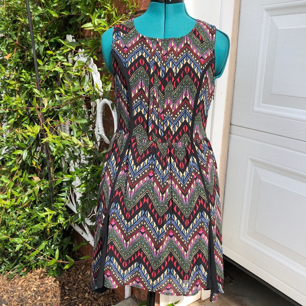 ANTHROPOLOGIE ESLEY PATTERNED DRESS